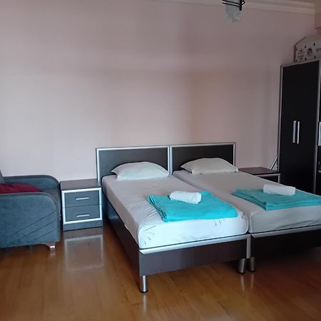 Apartment Chavchavadze 21 Batumi Eksteriør bilde