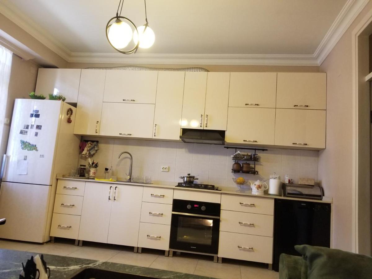 Apartment Chavchavadze 21 Batumi Eksteriør bilde