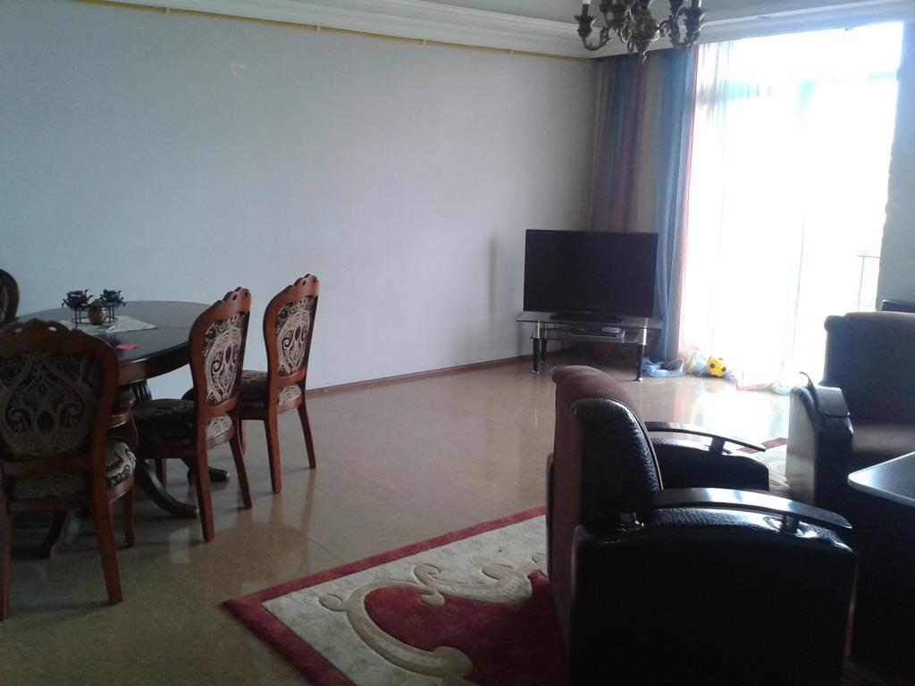 Apartment Chavchavadze 21 Batumi Rom bilde